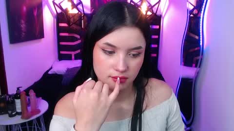 natalie  online show from May 16, 2026, 7:56 pm