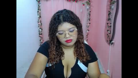 natalie_tits1 online show from September 30, 2025, 5:29 pm