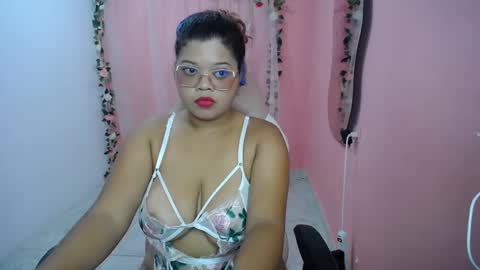 natalielabellex1 online show from September 13, 2025, 6:18 pm