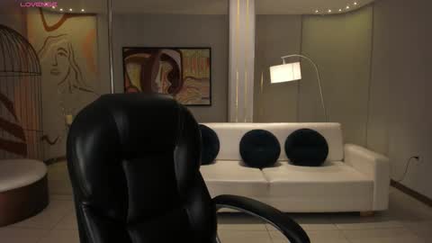 Natalie Lewis online show from February 12, 2026, 11:16 am