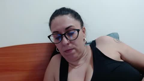 Snapshot of natally565656 chatting on January 19, 2026, 2:43 pm natally online show from January 19, 2026, 2:43 pm