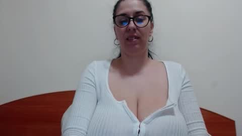 Snapshot of natally565656 chatting on February 17, 2026, 2:46 pm natally online show from February 17, 2026, 2:46 pm