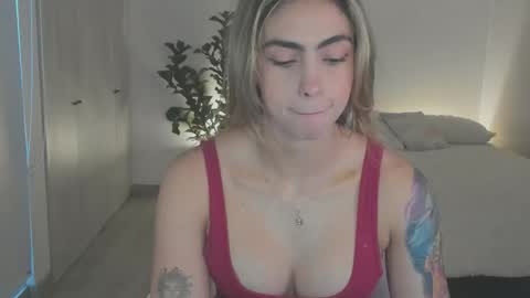 anatalybee online show from March 4, 2026, 10:16 pm