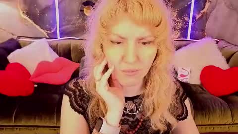 natalychanell online show from September 18, 2025, 9:28 pm