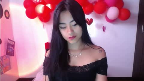 Nataly Escobar online show from February 20, 2025, 12:04 pm
