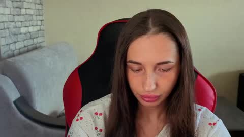 Nataly online show from April 16, 2026, 6:47 am