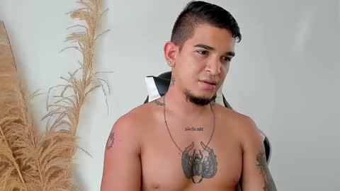 natan_77 online show from October 19, 2025, 2:50 pm