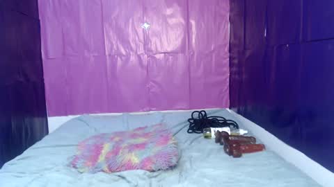 natascha_2023 online show from December 14, 2024, 5:29 am