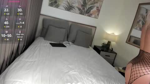 Snapshot of natasha2112 chatting on February 28, 2025, 5:37 am Natasha online show from February 28, 2025, 5:37 am