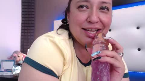 Natasha online show from March 3, 2025, 3:31 pm