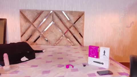 Natasha online show from February 15, 2026, 9:44 pm