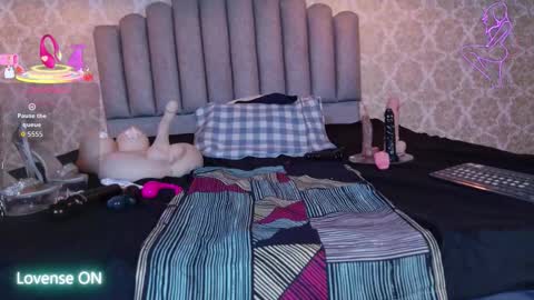 Natasha online show from March 8, 2026, 9:40 pm