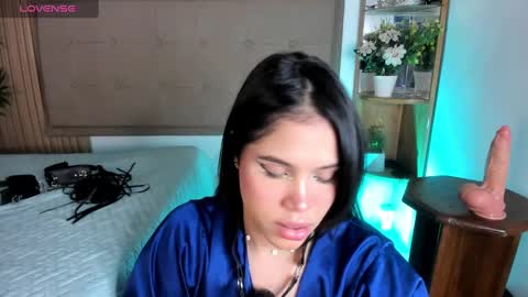 Natasha Sccott online show from January 28, 2025, 8:15 pm