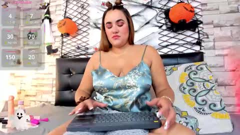 Natasha online show from November 3, 2025, 12:28 pm