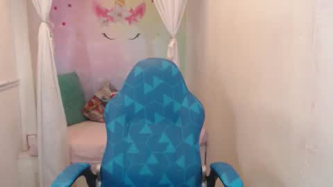  N A T A S H A  online show from March 12, 2026, 1:34 am