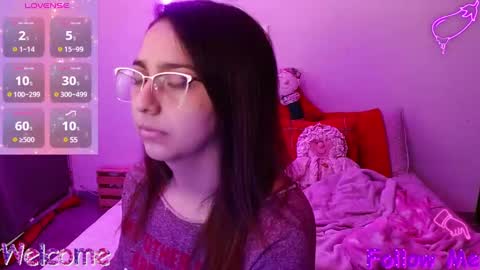 Naty Jg online show from December 19, 2024, 9:38 pm