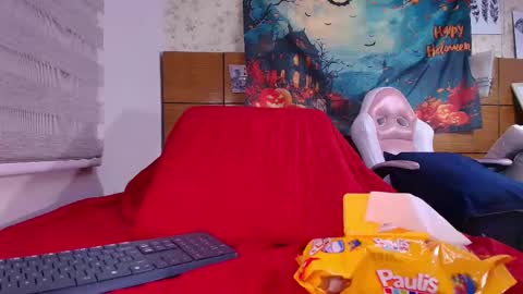 Natasha online show from October 11, 2025, 7:12 pm