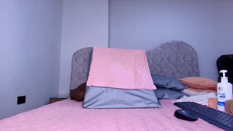 natasha_segura online show from June 1, 2026, 11:56 am