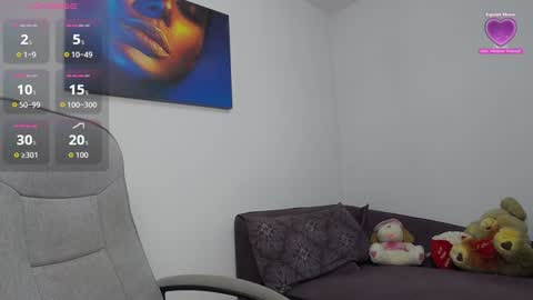 natashaboobs online show from October 23, 2025, 7:18 am