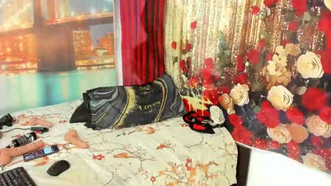 Snapshot of natashajimenez chatting on April 30, 2026, 7:53 pm Natasha January 13 my Birthday online show from April 30, 2026, 7:53 pm