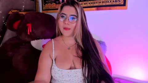 Natasha online show from January 5, 2025, 9:14 pm