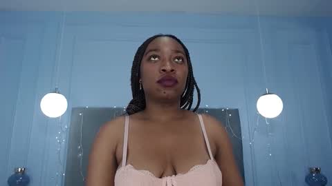 natasharothwell online show from September 17, 2025, 11:39 pm
