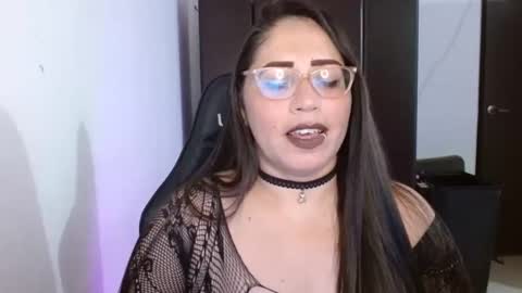 Natasha Smithe  online show from September 24, 2025, 12:58 am