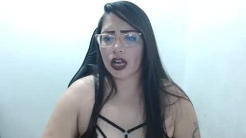 Natasha Smithe  online show from November 9, 2025, 12:53 am