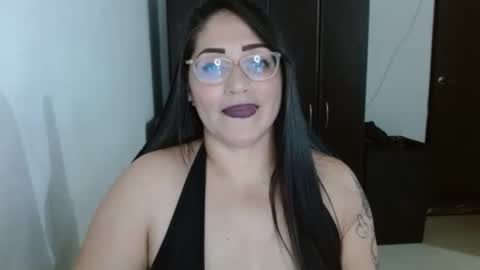 Natasha Smithe  online show from April 16, 2026, 2:12 am