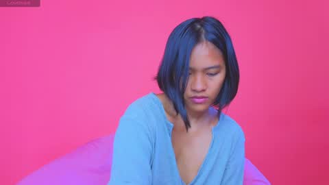 Natcha C online show from December 18, 2024, 2:10 am