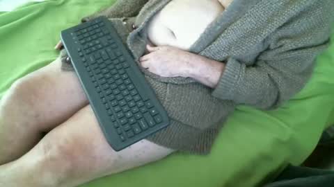 nate1x online show from December 4, 2024, 7:34 pm