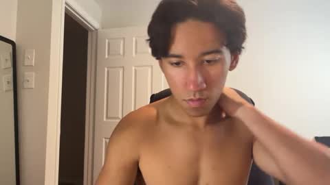 nateolivv_ online show from September 24, 2025, 5:05 pm