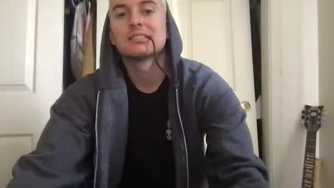 natetheexplorer online show from November 12, 2025, 11:03 pm