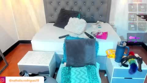 N A T H A L I A online show from November 4, 2025, 4:39 pm