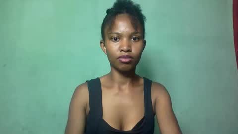 nathalie004 online show from October 30, 2025, 6:04 am