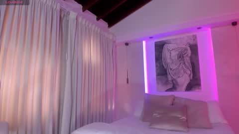 NATHALIE online show from January 5, 2026, 5:27 pm