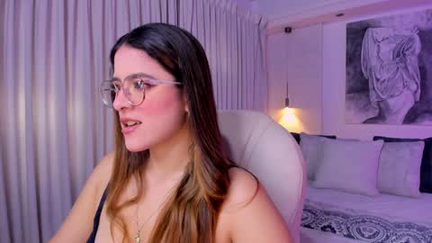 Snapshot of nathalie_rivers chatting on April 2, 2026, 11:19 am NATHALIE online show from April 2, 2026, 11:19 am