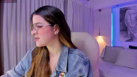 Snapshot of nathalie_rivers chatting on April 21, 2026, 11:05 am NATHALIE online show from April 21, 2026, 11:05 am