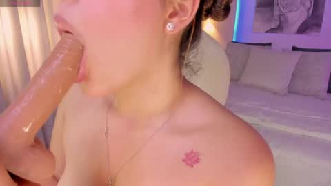 Snapshot of nathalie_rivers chatting on May 11, 2026, 2:45 pm NATHALIE online show from May 11, 2026, 2:45 pm