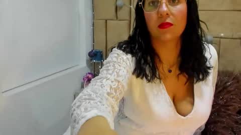 Snapshot of nathaly_clark chatting on November 5, 2025, 3:17 am nathaly_clark online show from November 5, 2025, 3:17 am