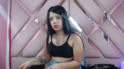 nathaly low online show from February 13, 2025, 9:20 am