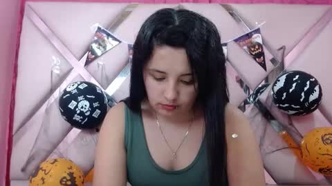 Snapshot of nathaly_low chatting on October 23, 2025, 3:06 am nathaly low online show from October 23, 2025, 3:06 am
