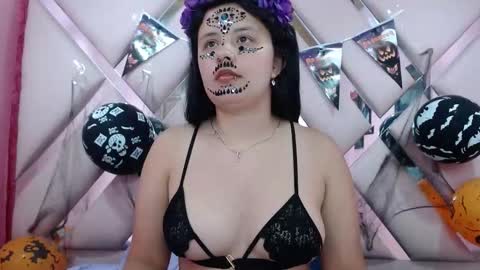 Snapshot of nathaly_low chatting on October 31, 2025, 4:13 am nathaly low online show from October 31, 2025, 4:13 am