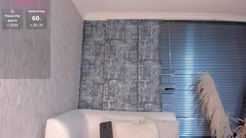        online show from February 26, 2026, 9:03 pm