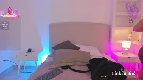 NATHALY  online show from October 7, 2025, 10:45 am