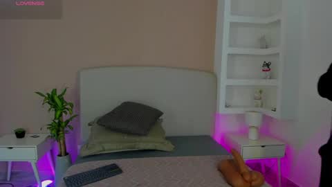 NATHALY  online show from May 26, 2026, 10:55 am