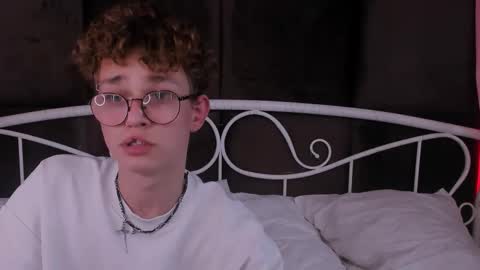 Nathan online show from September 16, 2025, 9:38 pm