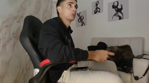 nathan_shimmer online show from February 25, 2026, 9:35 pm