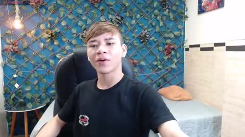 Snapshot of nathanclay chatting on October 22, 2025, 4:35 am nathanclay online show from October 22, 2025, 4:35 am