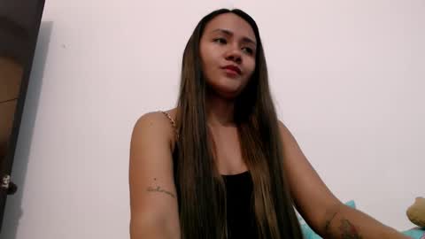 Snapshot of nathy_02 chatting on October 19, 2025, 5:57 pm nathy online show from October 19, 2025, 5:57 pm